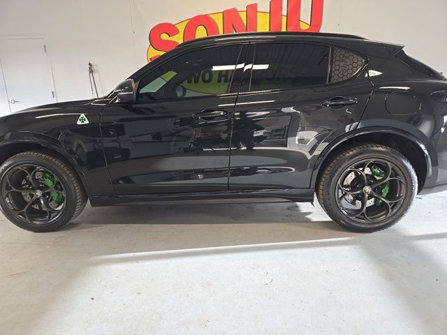 2018 Alfa Romeo Stelvio Quadrifoglio