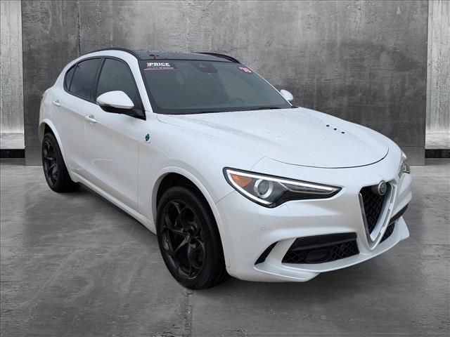 2018 Alfa Romeo Stelvio Quadrifoglio