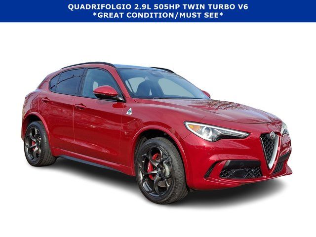 2018 Alfa Romeo Stelvio Quadrifoglio