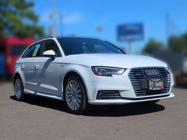 2018 Audi A3 Sportback e-tron Premium Plus