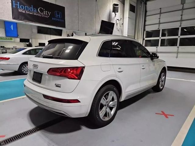 2018 Audi Q5 Premium Plus