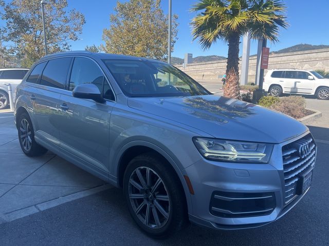 2018 Audi Q7 Premium Plus