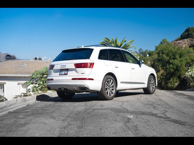 2018 Audi Q7 Premium Plus