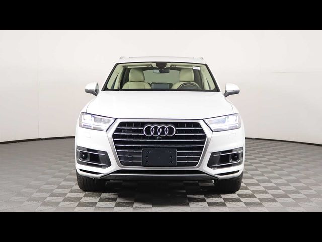 2018 Audi Q7 Prestige