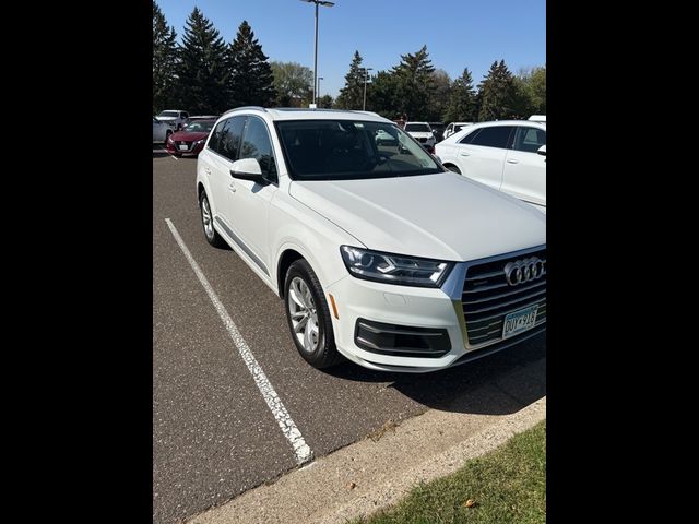 2018 Audi Q7 Premium Plus