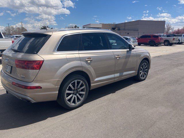 2018 Audi Q7 Premium Plus