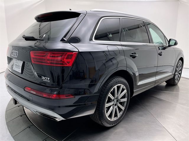 2018 Audi Q7 Premium Plus