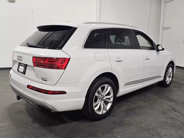 2018 Audi Q7 Premium Plus