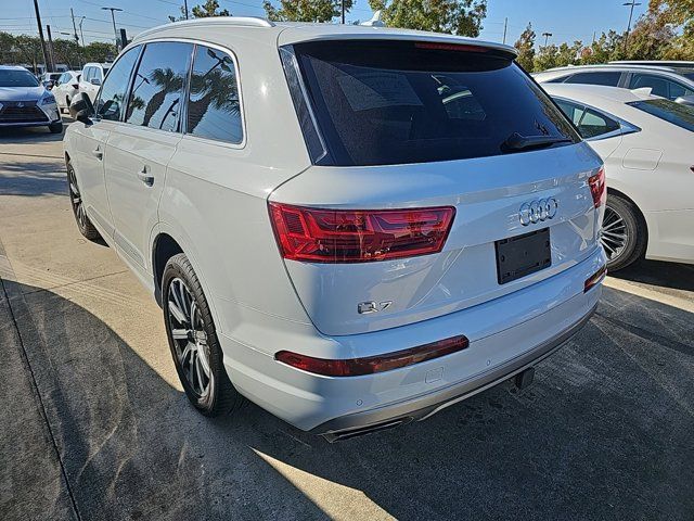 2018 Audi Q7 Prestige