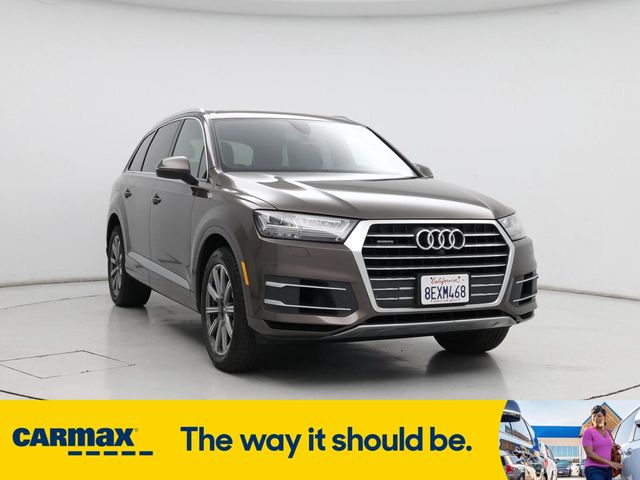 2018 Audi Q7 Premium Plus