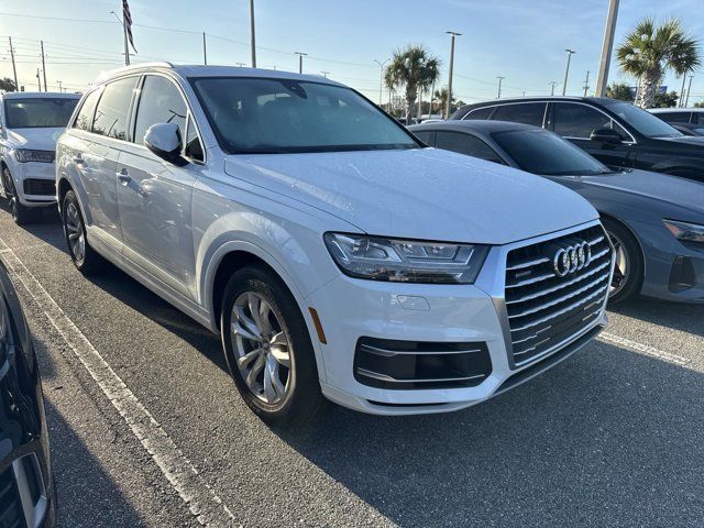 2018 Audi Q7 Premium Plus