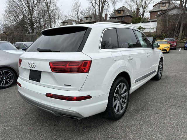 2018 Audi Q7 Premium Plus