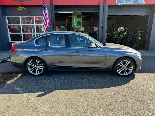 2018 BMW 3 Series 330i xDrive