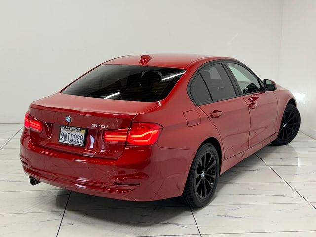 2018 BMW 3 Series 320i