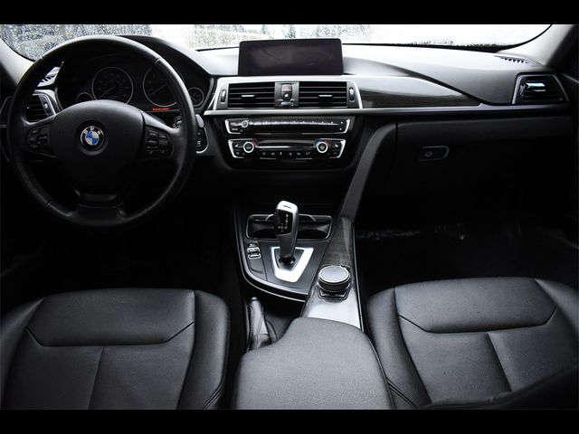 2018 BMW 3 Series 320i