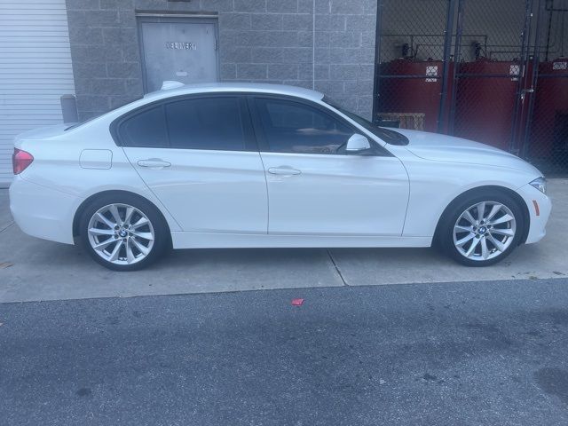 2018 BMW 3 Series 320i
