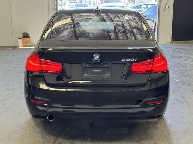 2018 BMW 3 Series 320i