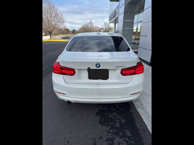 2018 BMW 3 Series 320i