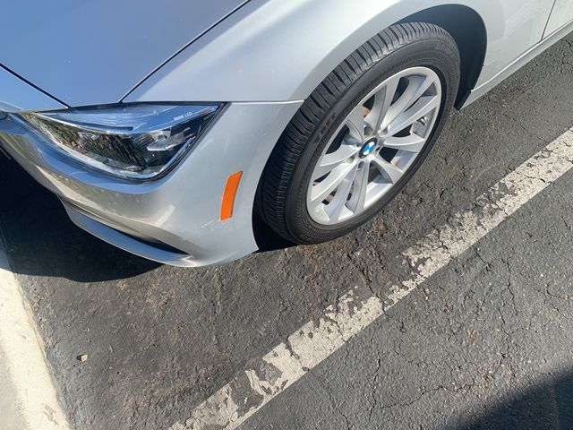 2018 BMW 3 Series 320i