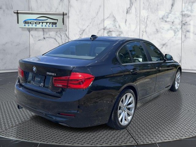2018 BMW 3 Series 320i
