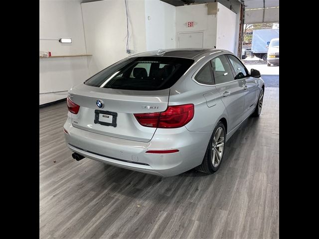 2018 BMW 3 Series 330i xDrive