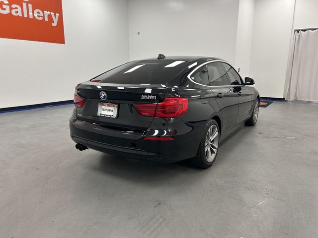 2018 BMW 3 Series 330i xDrive