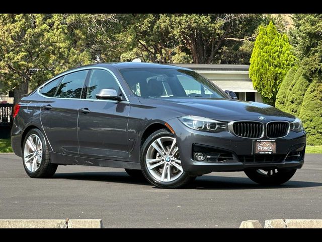 2018 BMW 3 Series 330i xDrive