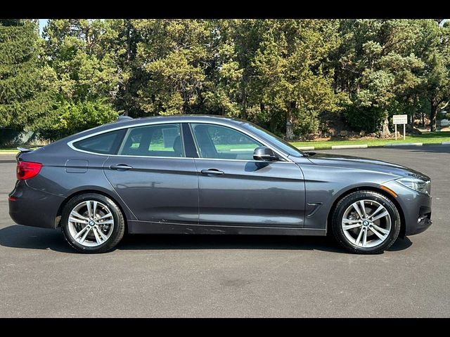 2018 BMW 3 Series 330i xDrive