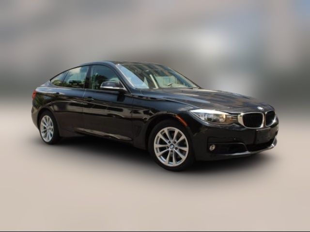 2018 BMW 3 Series 330i xDrive