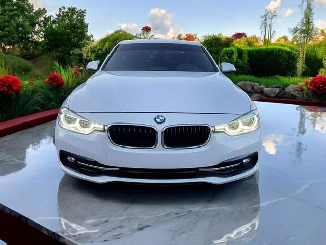 2018 BMW 3 Series 330i