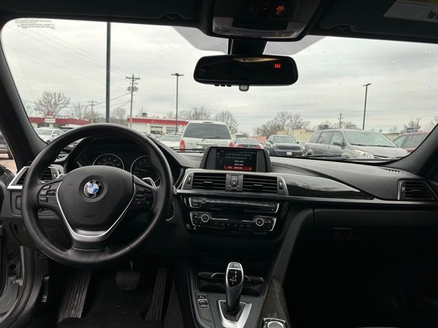 2018 BMW 3 Series 330i xDrive