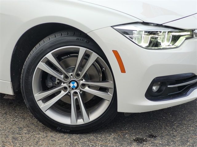 2018 BMW 3 Series 330i xDrive