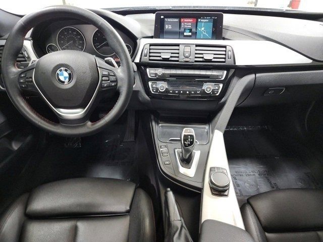 2018 BMW 3 Series 330i xDrive