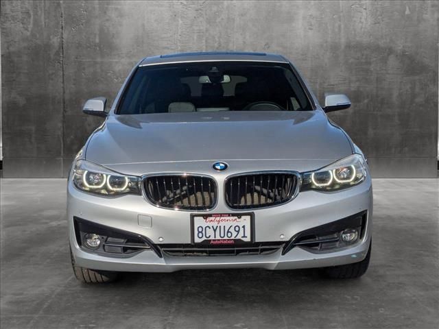 2018 BMW 3 Series 330i xDrive