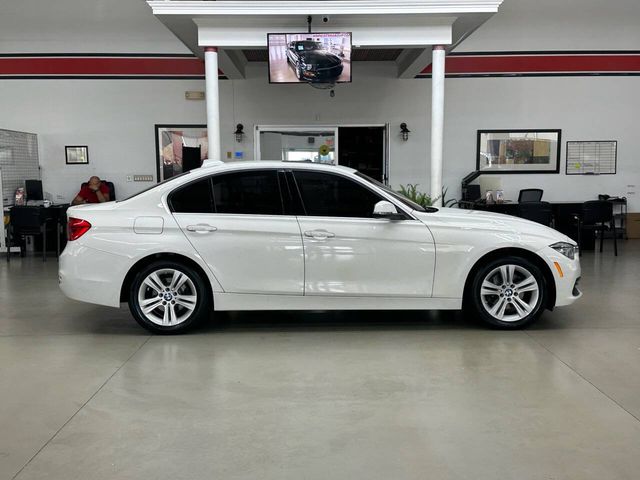 2018 BMW 3 Series 330i xDrive