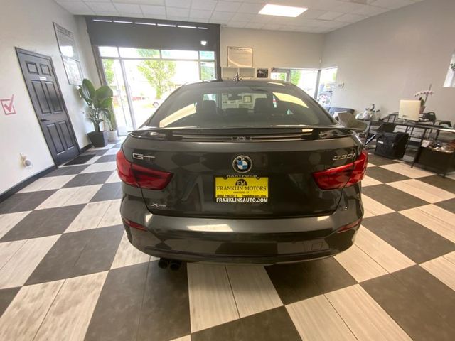 2018 BMW 3 Series 330i xDrive