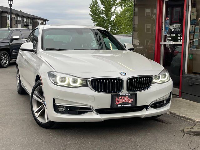 2018 BMW 3 Series 330i xDrive
