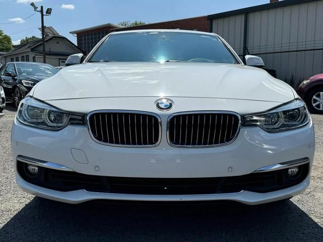 2018 BMW 3 Series 330i xDrive