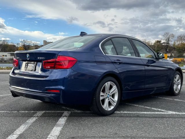 2018 BMW 3 Series 330i xDrive