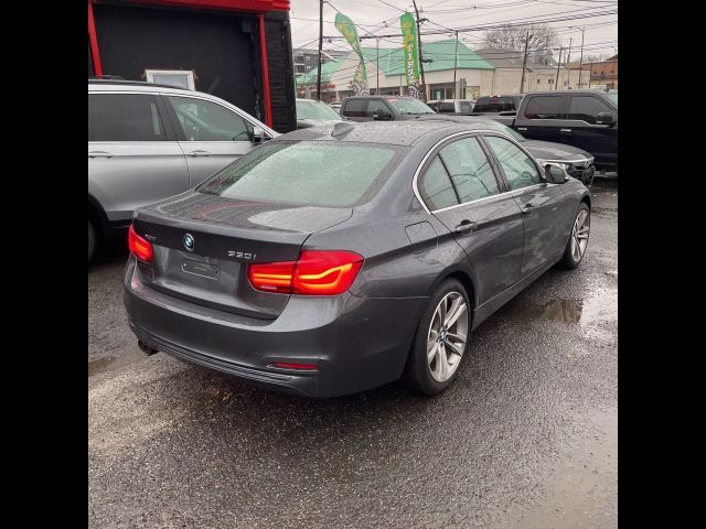 2018 BMW 3 Series 330i xDrive