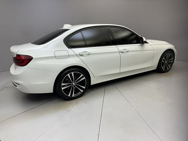 2018 BMW 3 Series 330i xDrive