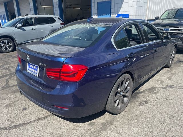 2018 BMW 3 Series 330i xDrive