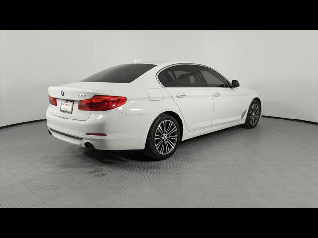 2018 BMW 5 Series 530i