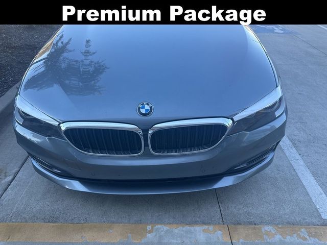 2018 BMW 5 Series 530i