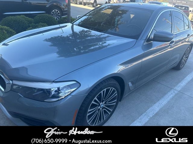 2018 BMW 5 Series 530i