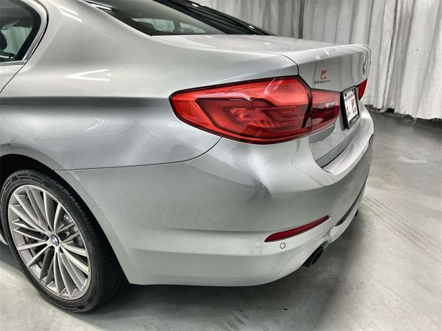 2018 BMW 5 Series 530i