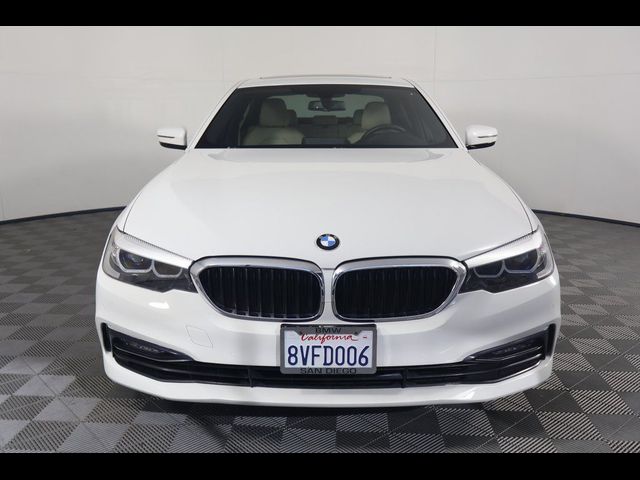 2018 BMW 5 Series 530i