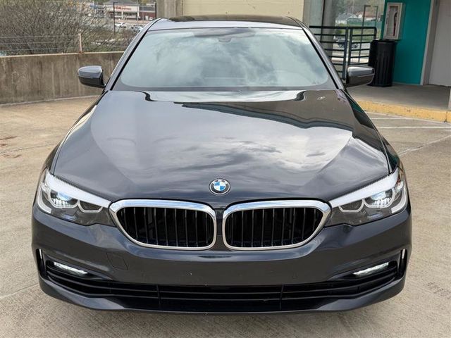 2018 BMW 5 Series 530i