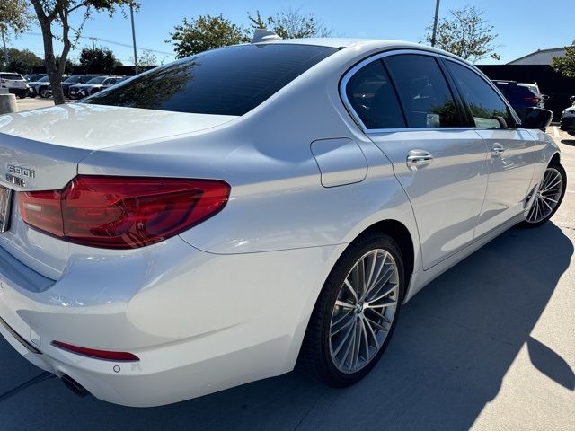 2018 BMW 5 Series 530i