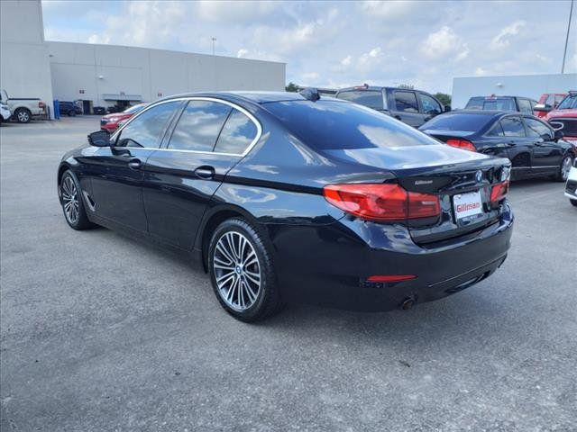 2018 BMW 5 Series 530i